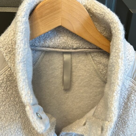 lululemon athletica Gray Sherpa Jacket - Picture 2 of 4